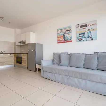 Stunning One-bedroom With Sea Views Διαμέρισμα Πρωταράς